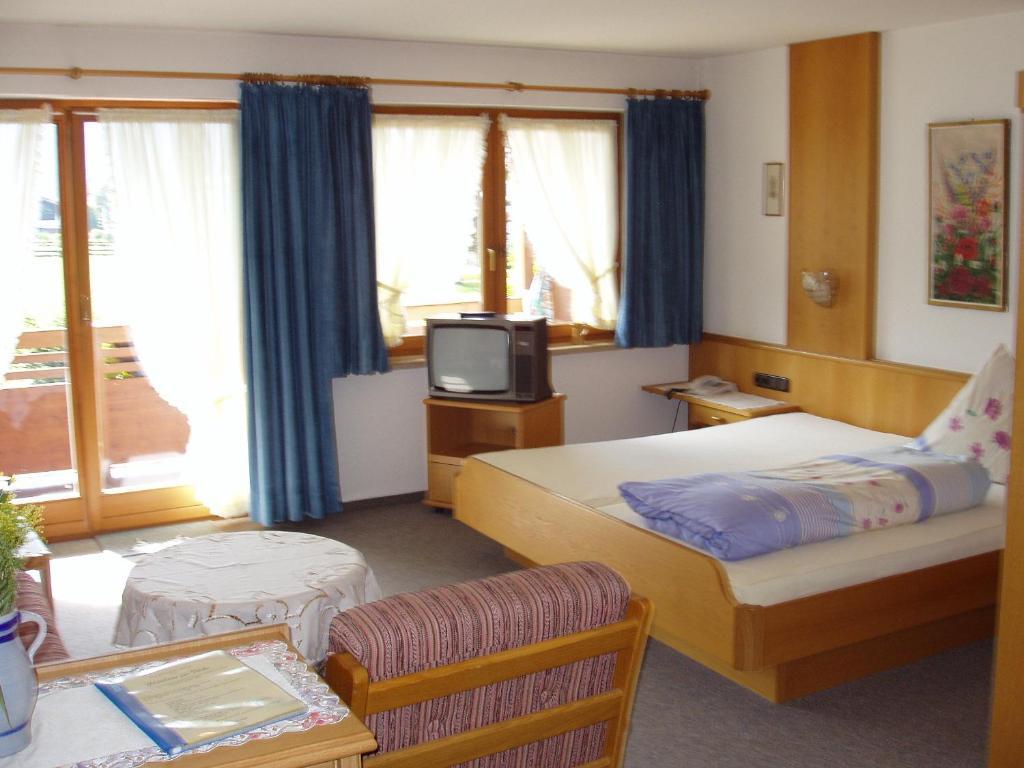 Gaestehaus Zur Faerbe Apartments Oberstdorf Phòng bức ảnh